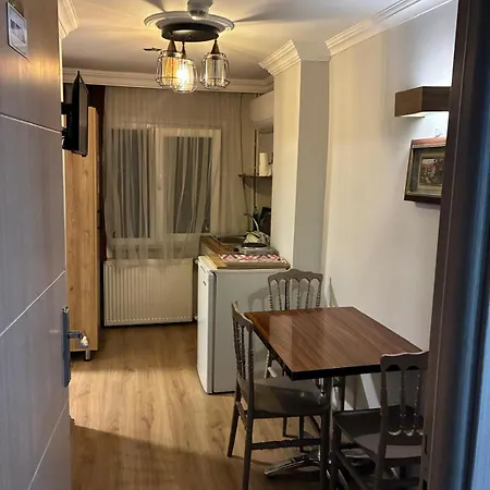 Διαμέρισμα Grey House & *