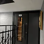 Grey House & Стамбул