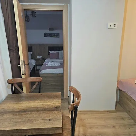 Grey House & Апартаменты