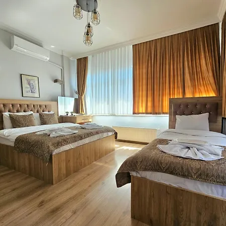 Grey House Apartments - Historical Peninsula