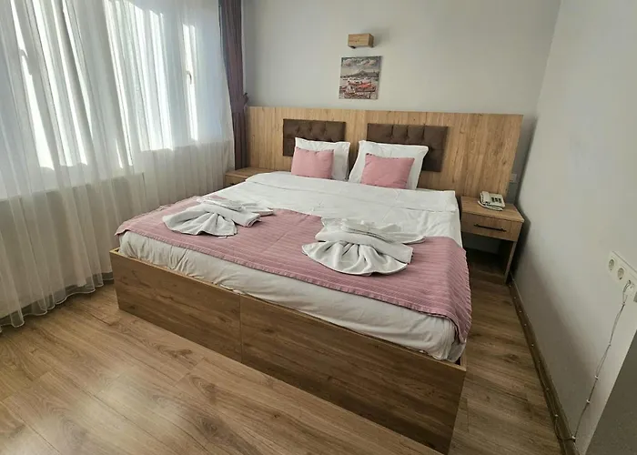 Grey House & * Стамбул