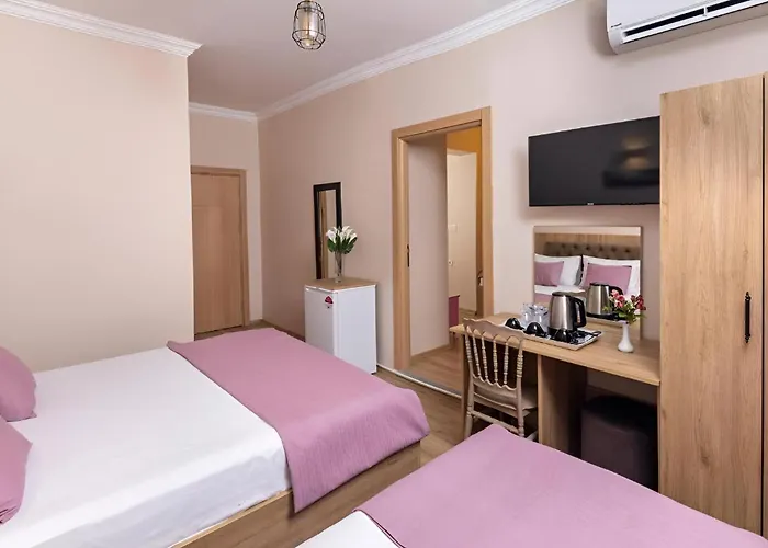 Апартаменты Grey House & *