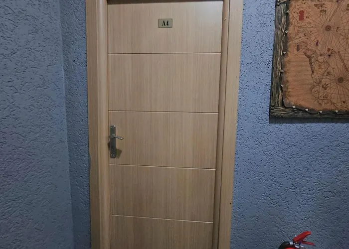 Grey House & Апартаменты *