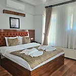 Apartment Grey House & Istanbul