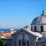 Grey House & * Istanbul